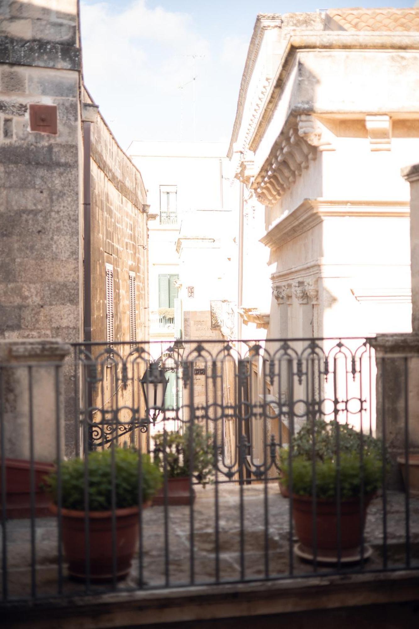 Victoria Apt - Historical Centre Lecce Exterior photo